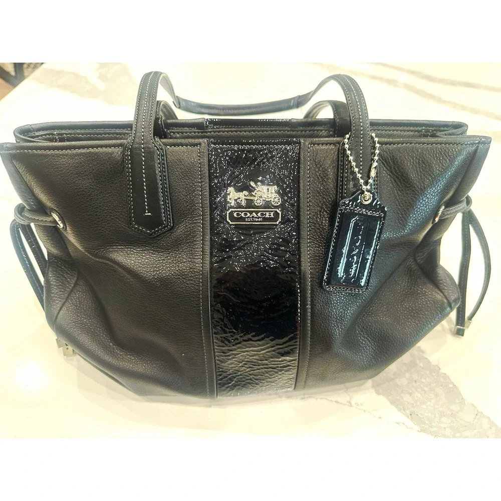 Coach Madison Sophia Black Pebbled Leather Satchel Patent Trim Crossbody Bag EUC
